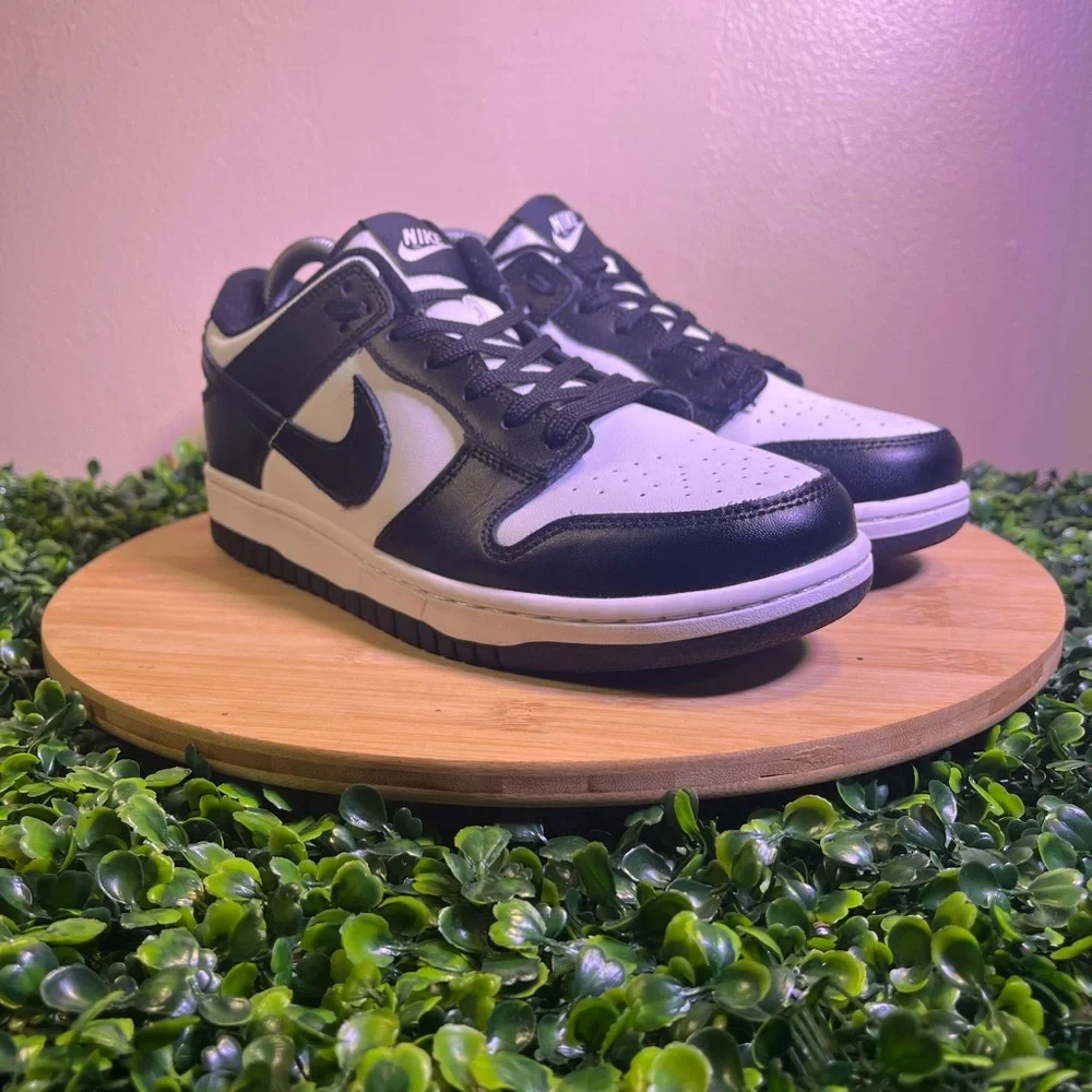 🔥 NIKE DUNK LOW RETRO PANDA BLACK WHITE SNEAKER SHOES MENS SIZE 8 DD1391-100 - Picture 1 of 9